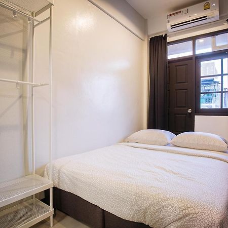 T3 Two Bedrooms Wifi Full Kitchen 1 Min To Bts Bangkok Bagian luar foto