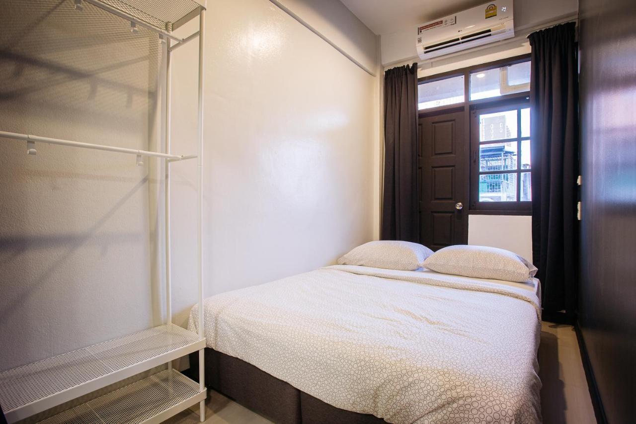 T3 Two Bedrooms Wifi Full Kitchen 1 Min To Bts Bangkok Bagian luar foto
